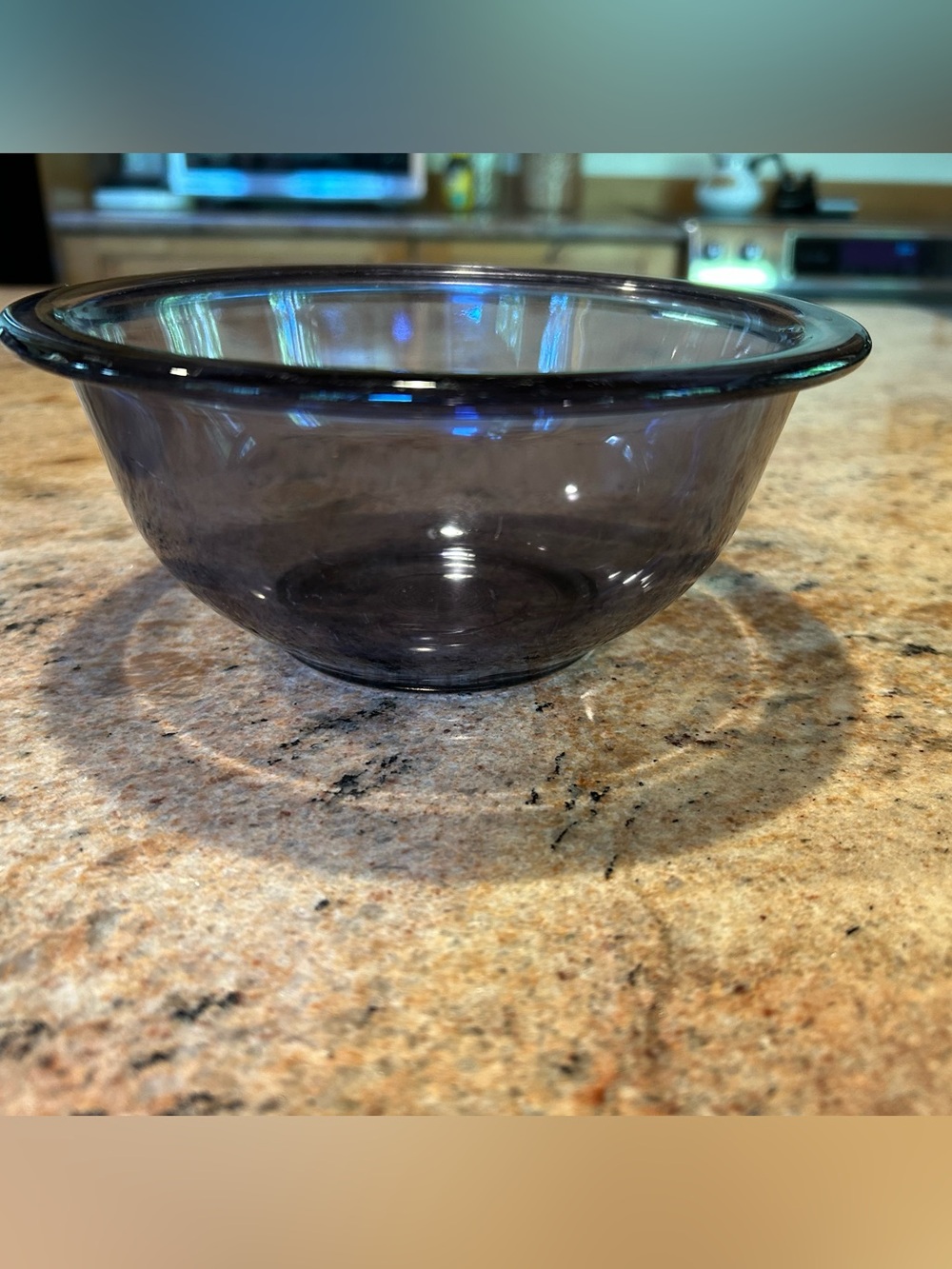 Pyrex Violet Purple #322 Glass Mixing Bowl w/Rim 7”W holds 1Qt (1L on bottom)